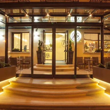 Philadelphia Hotel Cattolica